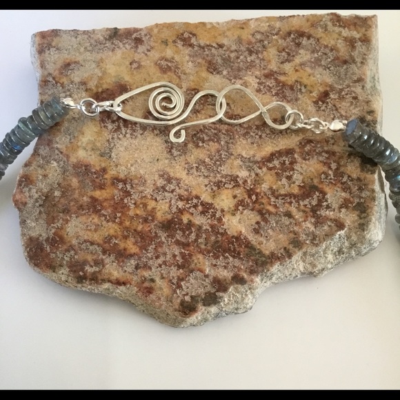 Labradorite And Fine Silver Necklace - Picture 7 of 8